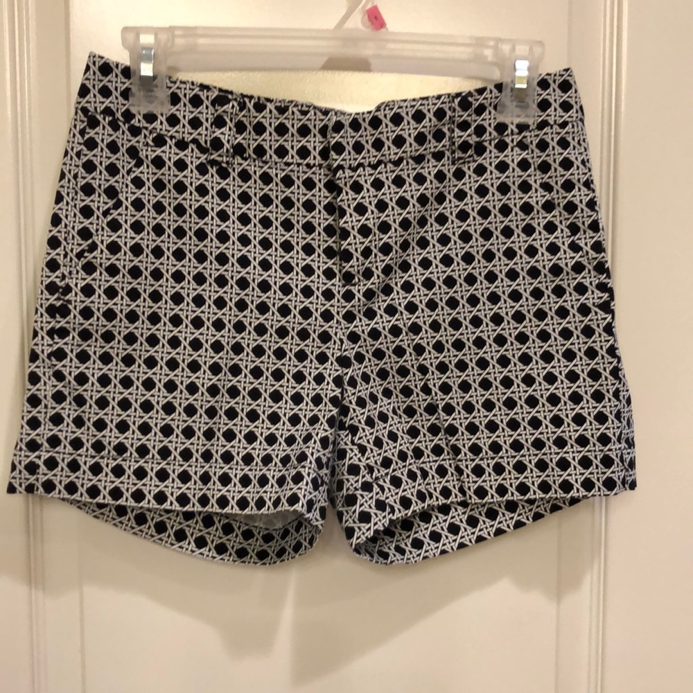Banana Republic printed black and white shorts